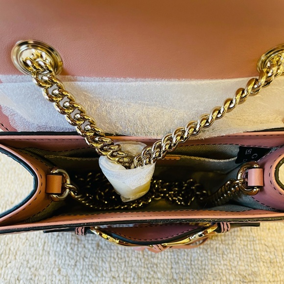 SOLD - Gucci Emily Mini Crossbody - Picture 4 of 10